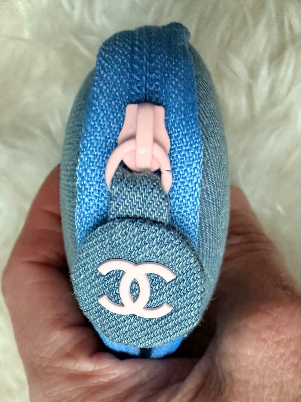 POUCH ONLY Chanel La Crème Main Hand Cream Limited Edition Denim. NEW in Bag/Box - Picture 14 of 16